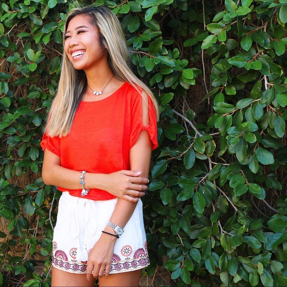 Meet your Posher, Lilly - Picture 1 of 1